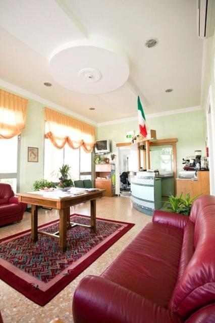 Albergo Villa Mauri Rimini Exterior photo