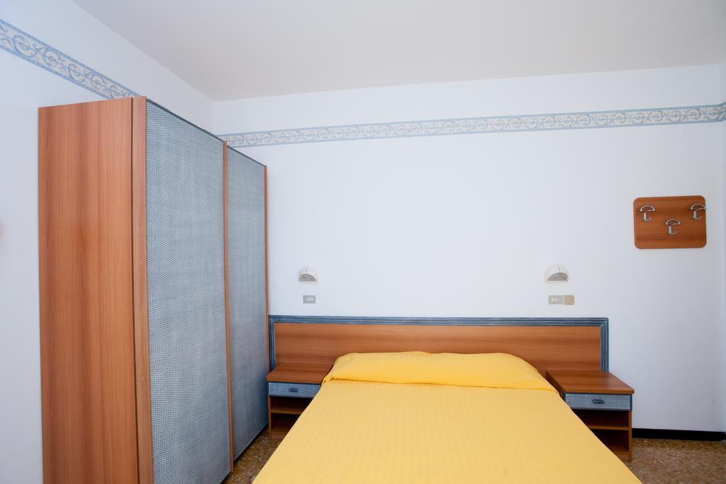 Albergo Villa Mauri Rimini Exterior photo